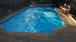 heat retention cover with roll up station